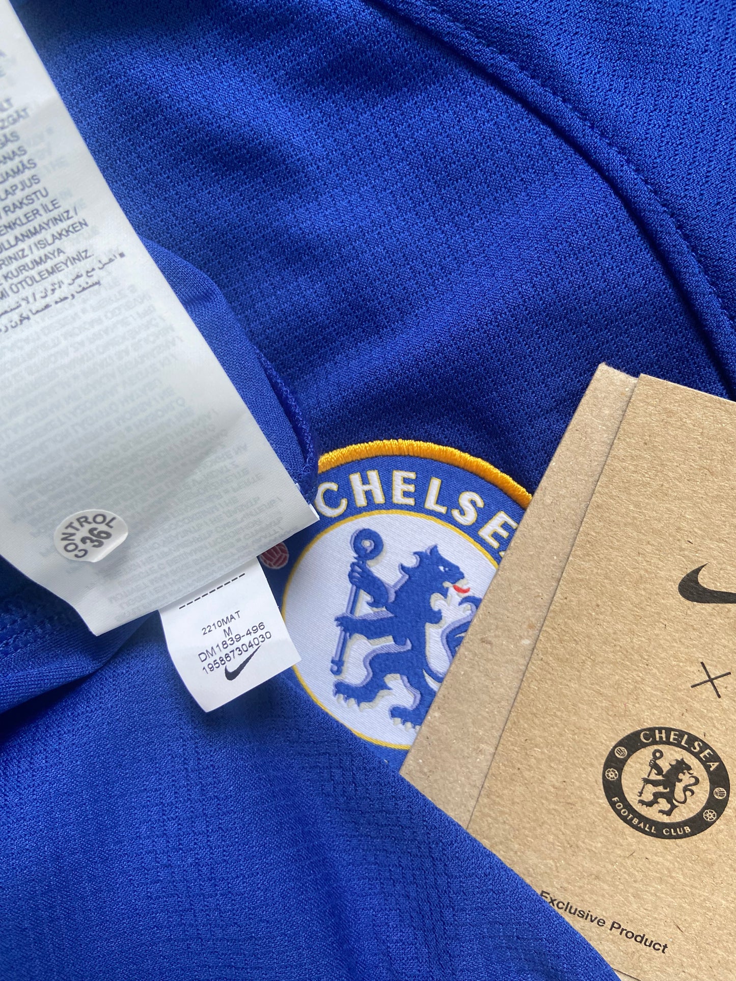 Chelsea FC 2022/23 BNWT Nike Home Shirt Size Medium