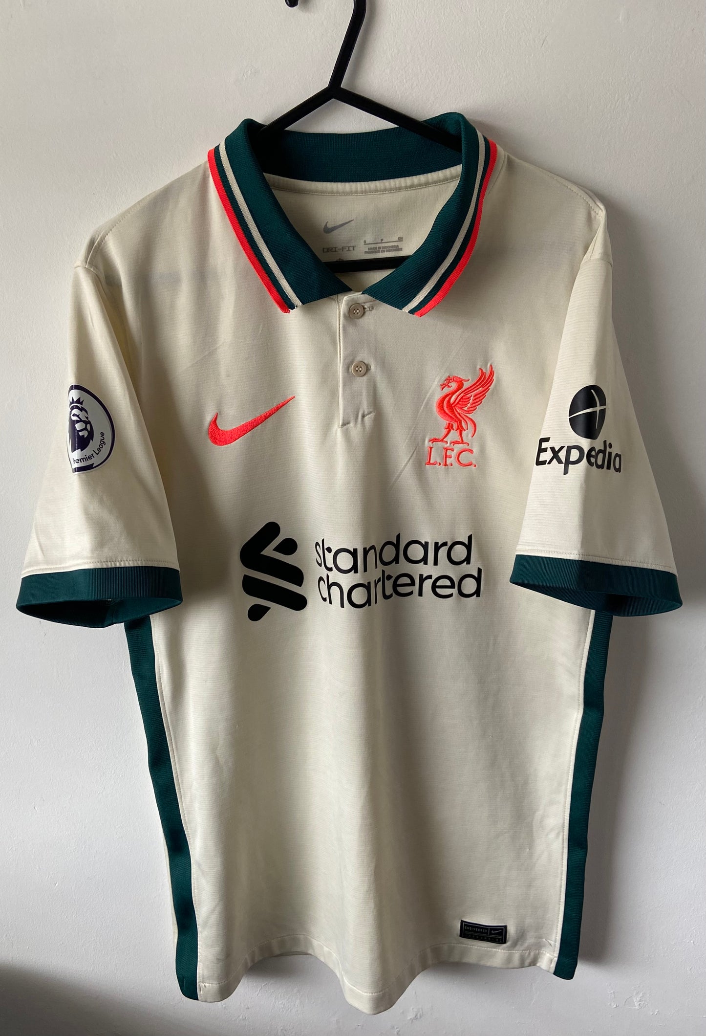 Liverpool FC 21/22 Away Shirt Cream & Green Virgil Van Dijk 4 - Men’s Small