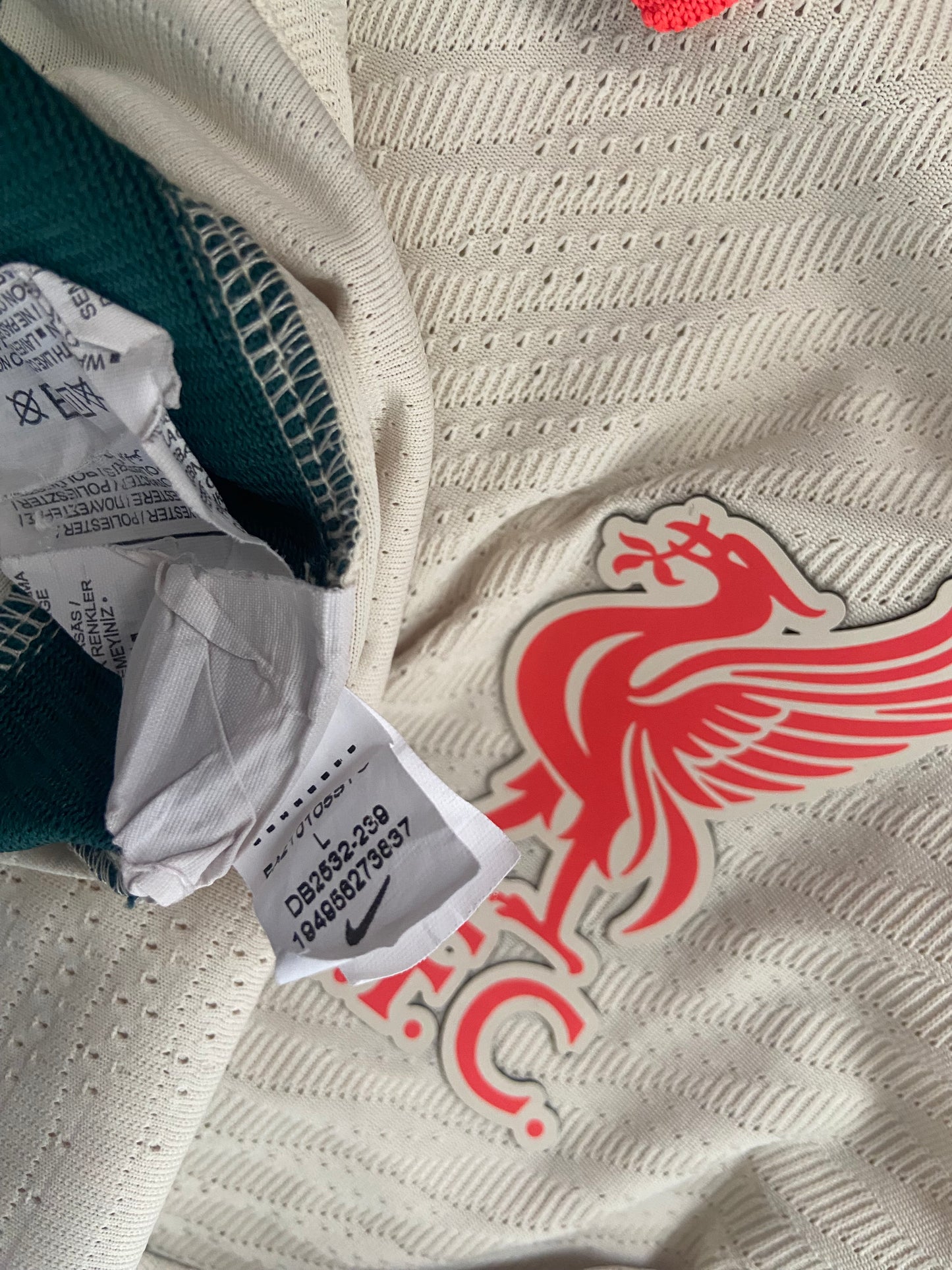 Authentic Liverpool FC 2021/22 Cream Nike Away Football Shirt Men’s Large - player issue quality