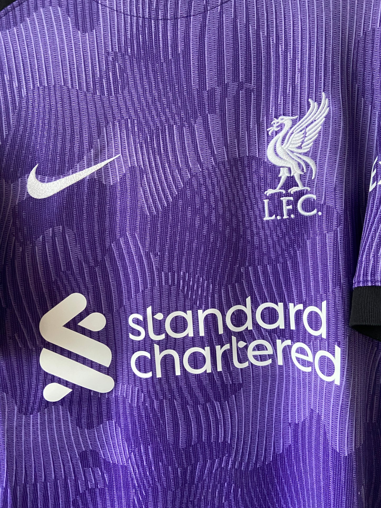 Original Liverpool FC 2023/24 Nike Purple Third Shirt Size Small