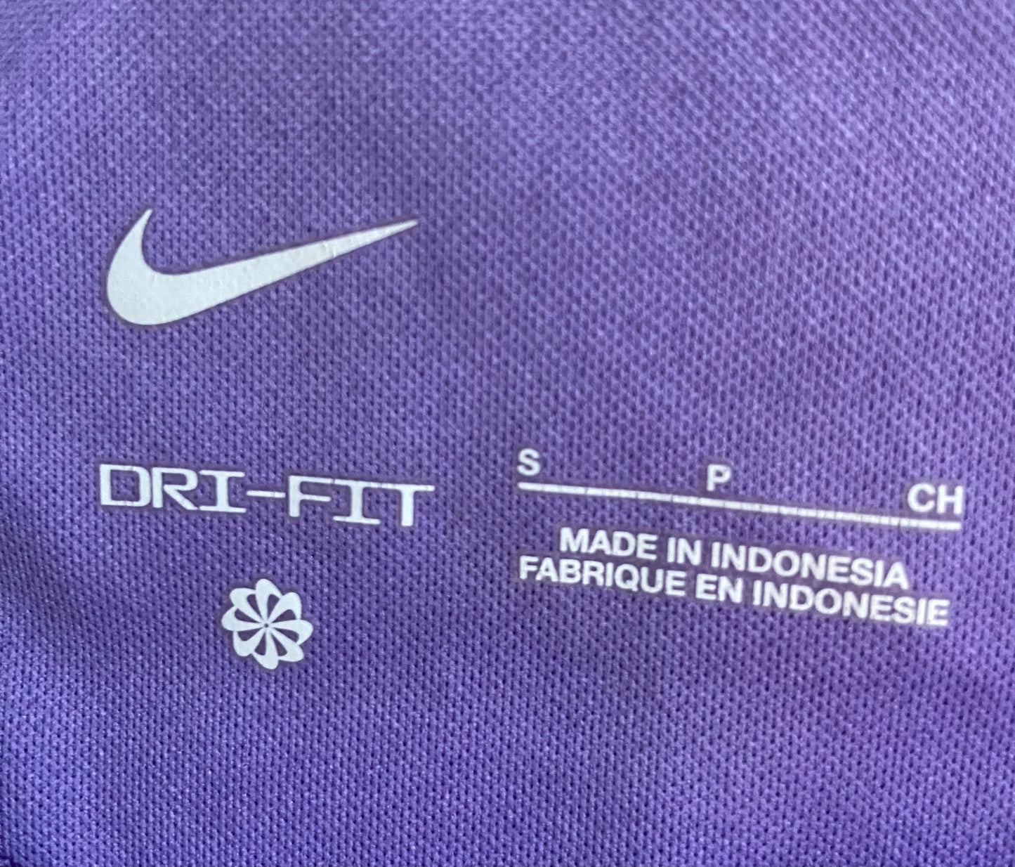 Original Liverpool FC 2023/24 Nike Purple Third Shirt Size Small
