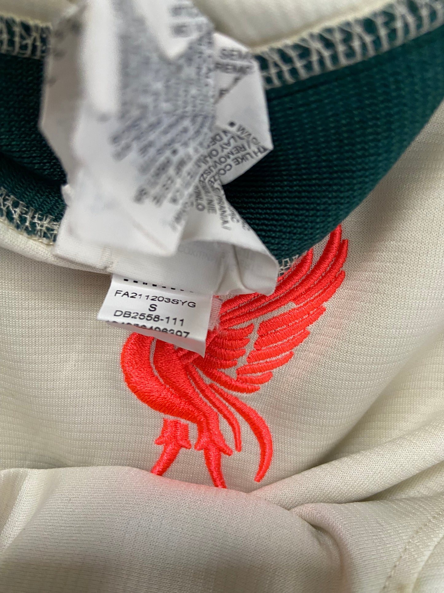 Liverpool FC 21/22 Away Shirt Cream & Green Virgil Van Dijk 4 - Men’s Small