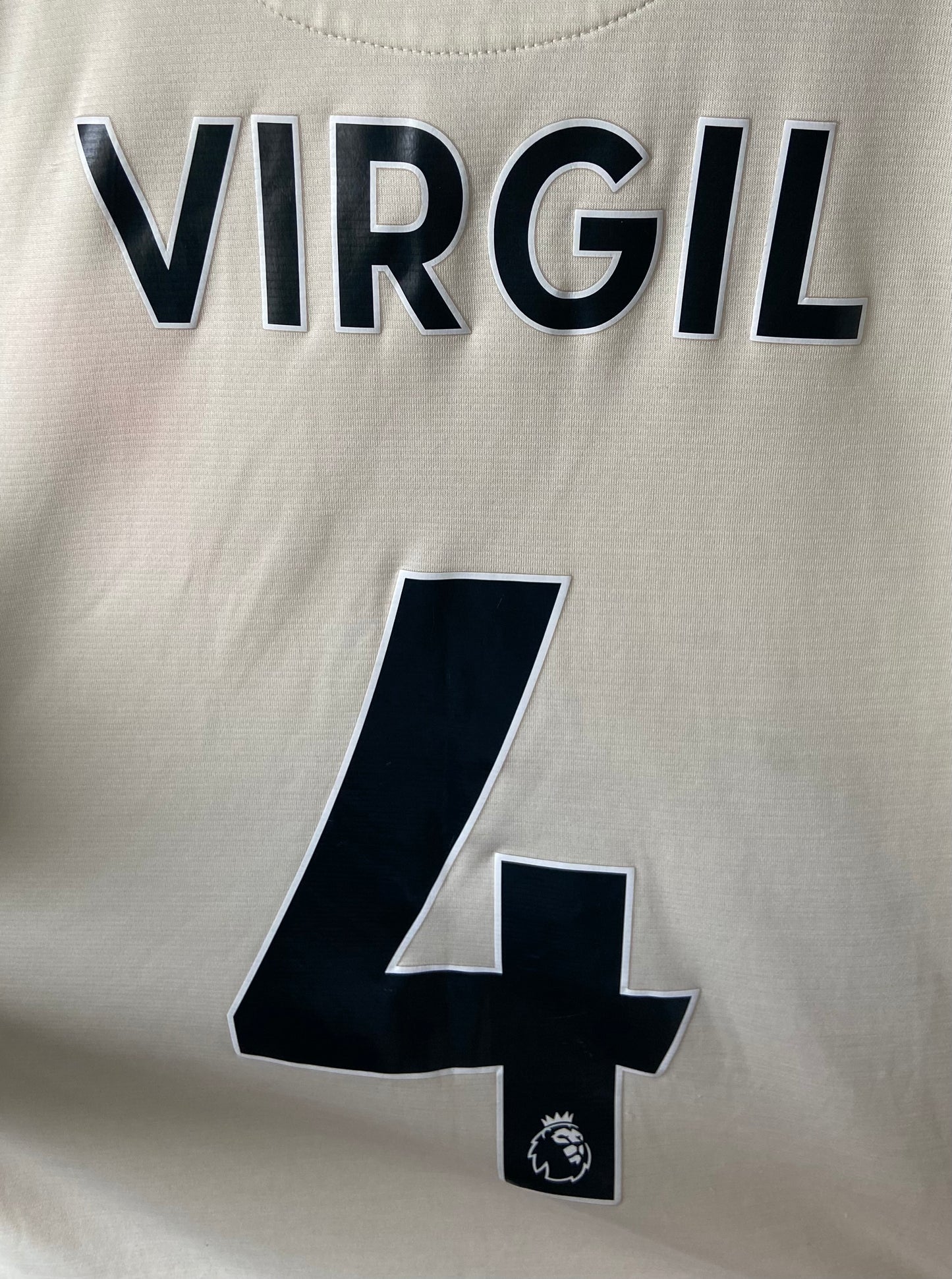 Liverpool FC 21/22 Away Shirt Cream & Green Virgil Van Dijk 4 - Men’s Small