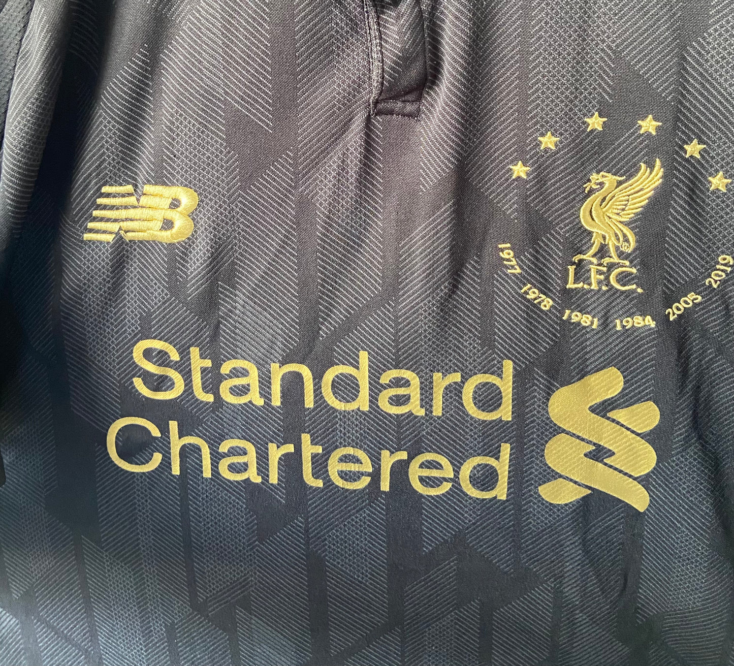 Original Liverpool 2018/19 6 Times European Football Shirt New Balance Size Large