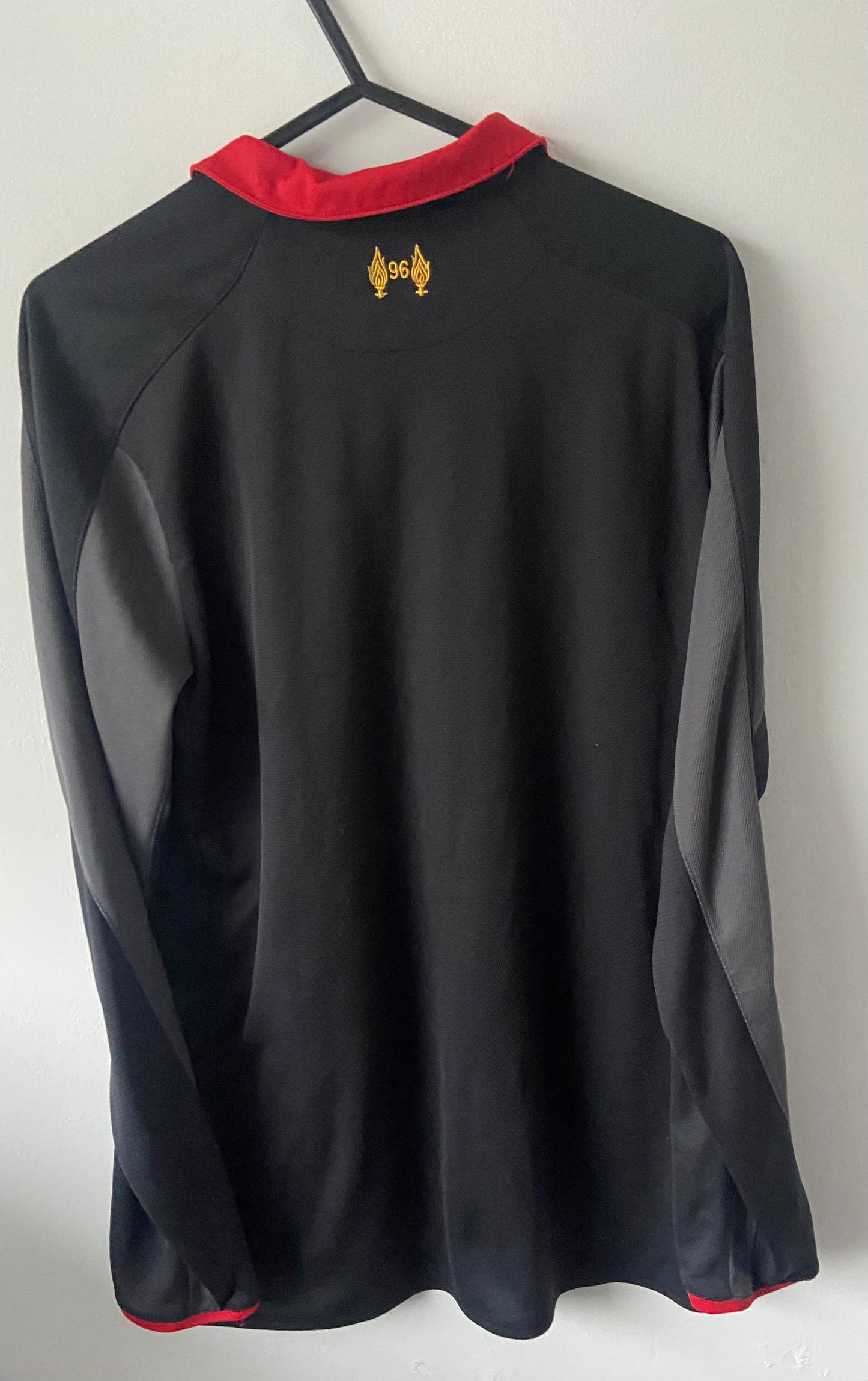 Liverpool FC 2014/15 Black & Red Long Sleeved Warrior Third Shirt Size Small