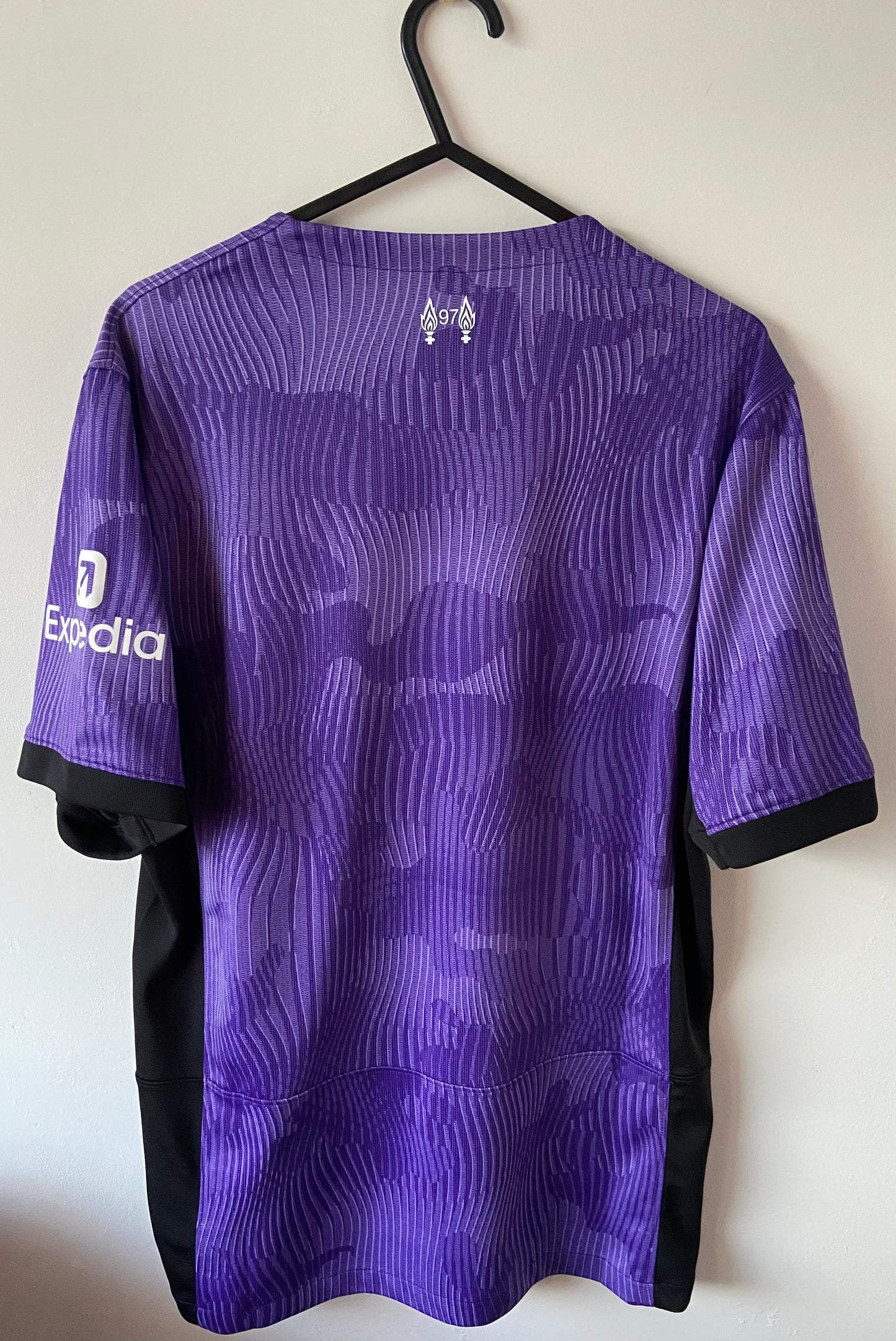 Original Liverpool FC 2023/24 Nike Purple Third Shirt Size Small