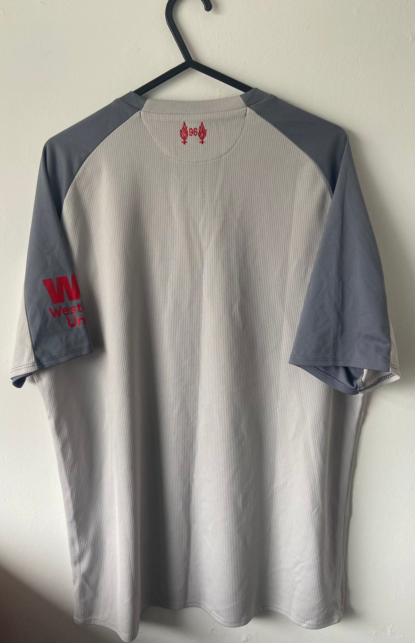 Original Liverpool Football Club 2018/2019 New Balance Third Shirt Size Medium