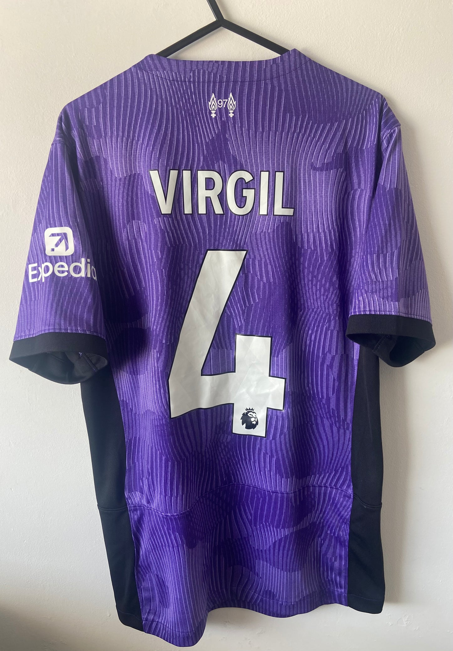 Original Liverpool FC 2023/24 Virgil #4 Nike Purple Third Shirt Size Small