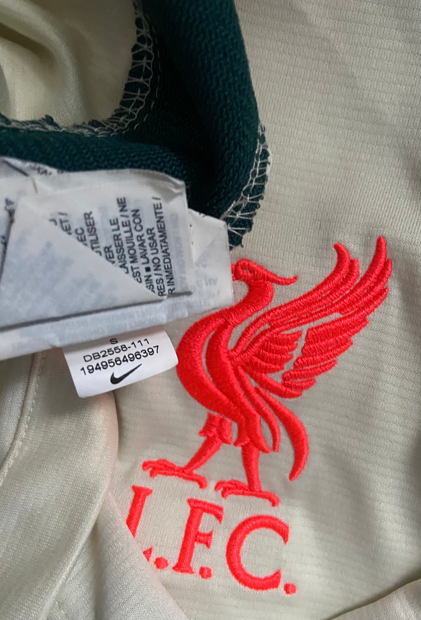 Liverpool FC 2021/22 Cream Nike Away Football Shirt Men’s Small
