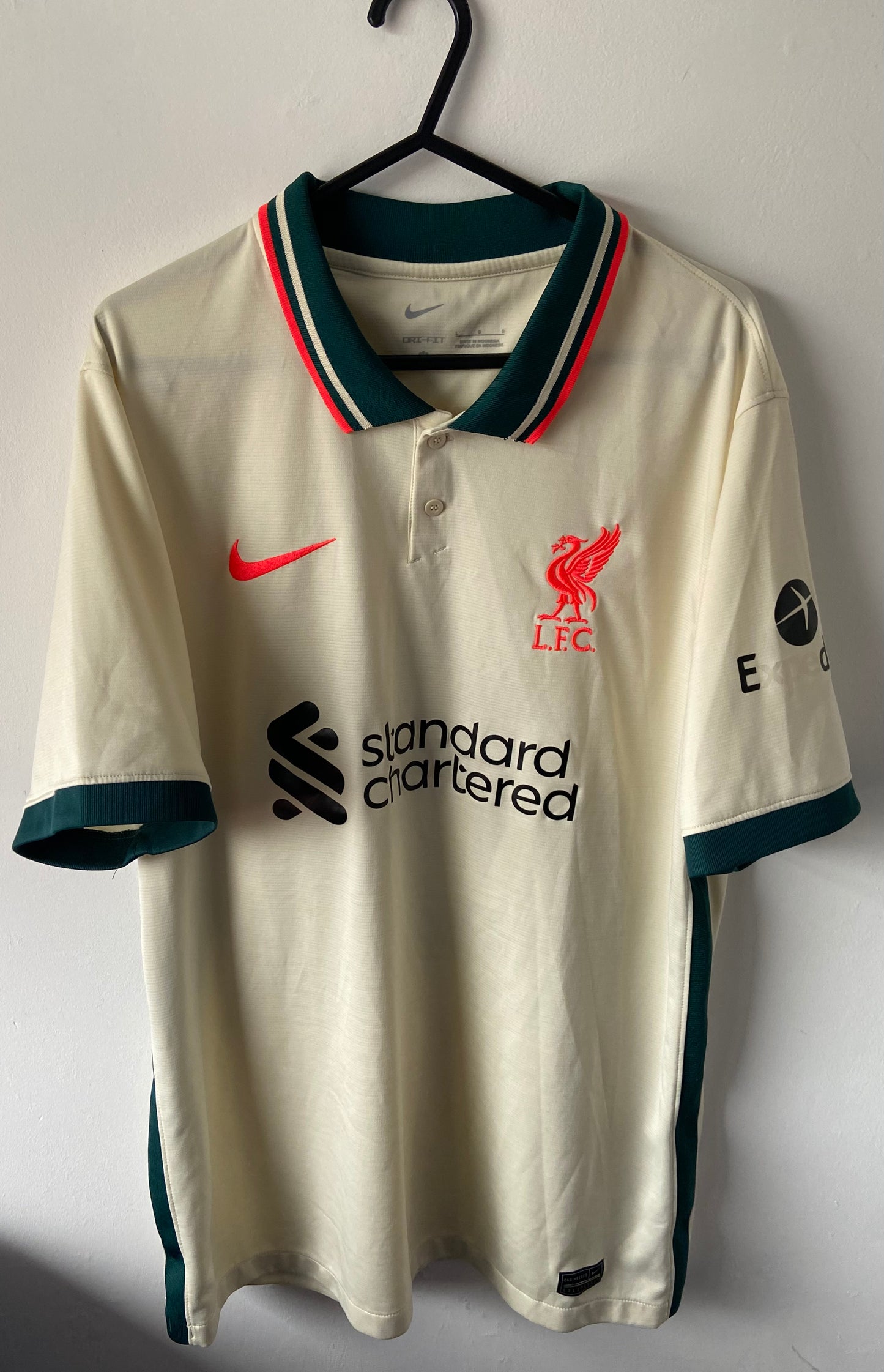 Liverpool FC 21/22 Away Shirt Cream & Green Thiago #6 - Size Large