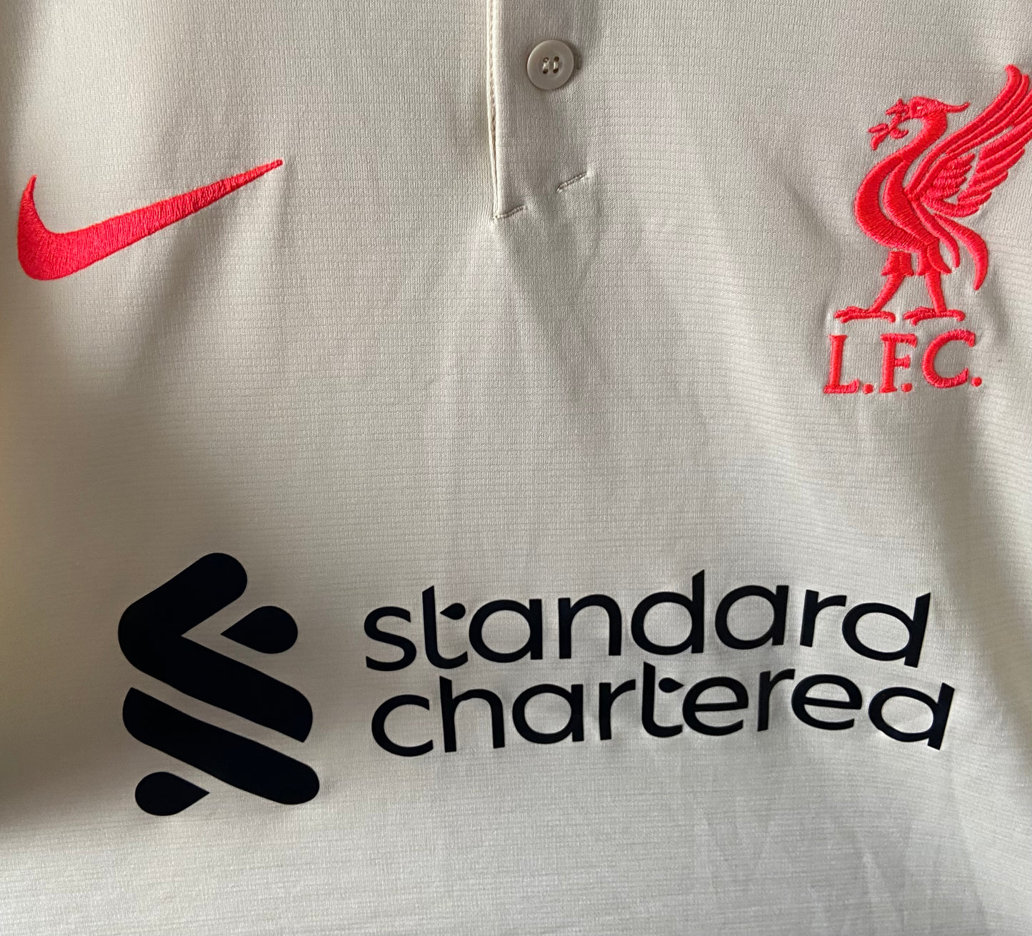 Liverpool FC 21/22 Away Shirt Cream & Green Thiago #6 - Size Large