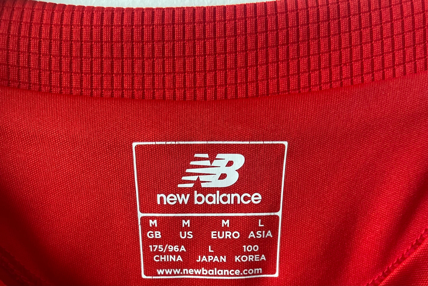 Original Liverpool FC 2015/16 New Balance Football Home Shirt Men's Size Medium