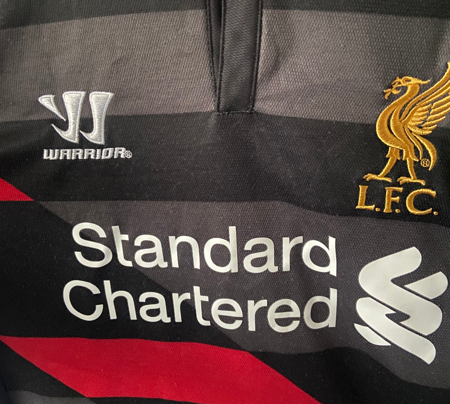 Liverpool FC 2014/15 Black & Red Long Sleeved Warrior Third Shirt Size Small